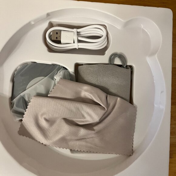 Glo Tech Foldable Travel Makeup LED Mirror, Black - New, Unsealed Box - Picture 4 of 4